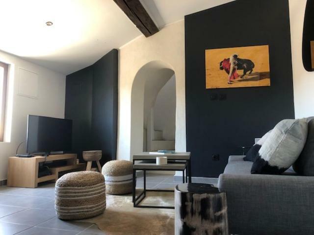 Appartement Avec Terrasse Panoramique Au Coeur De Νιμ Εξωτερικό φωτογραφία