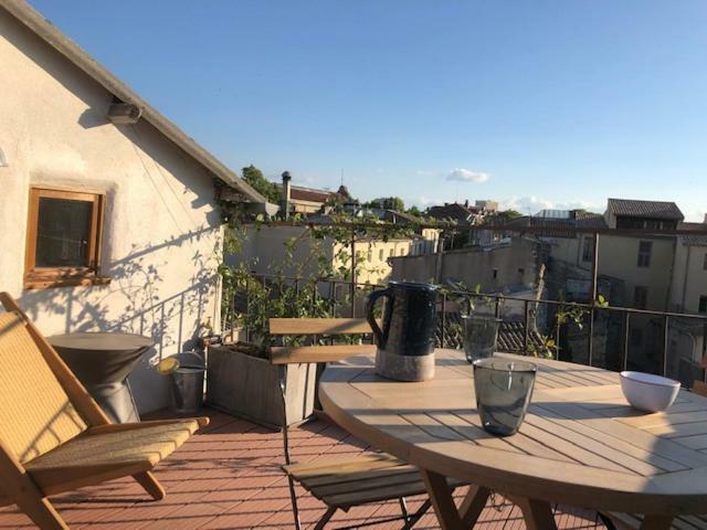 Appartement Avec Terrasse Panoramique Au Coeur De Νιμ Εξωτερικό φωτογραφία
